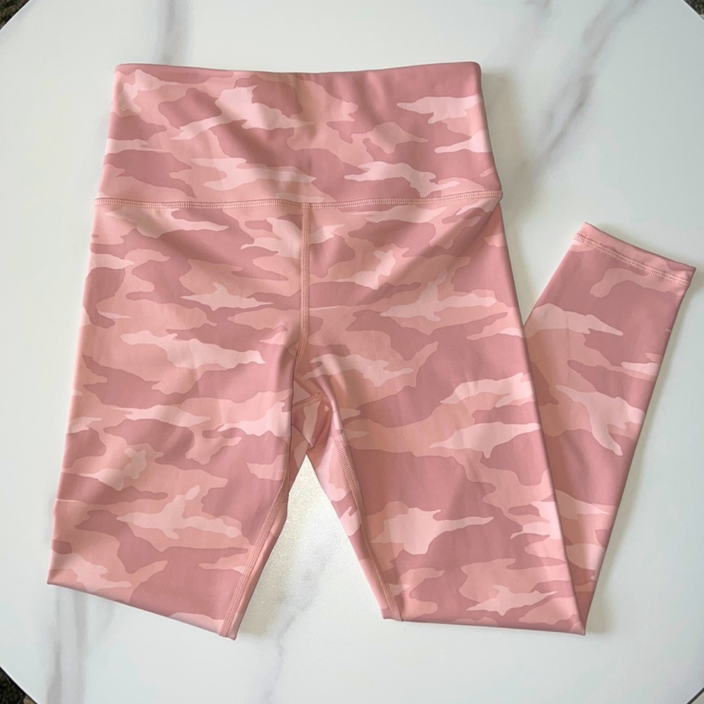 Pink Athleta Cropped Leggings!